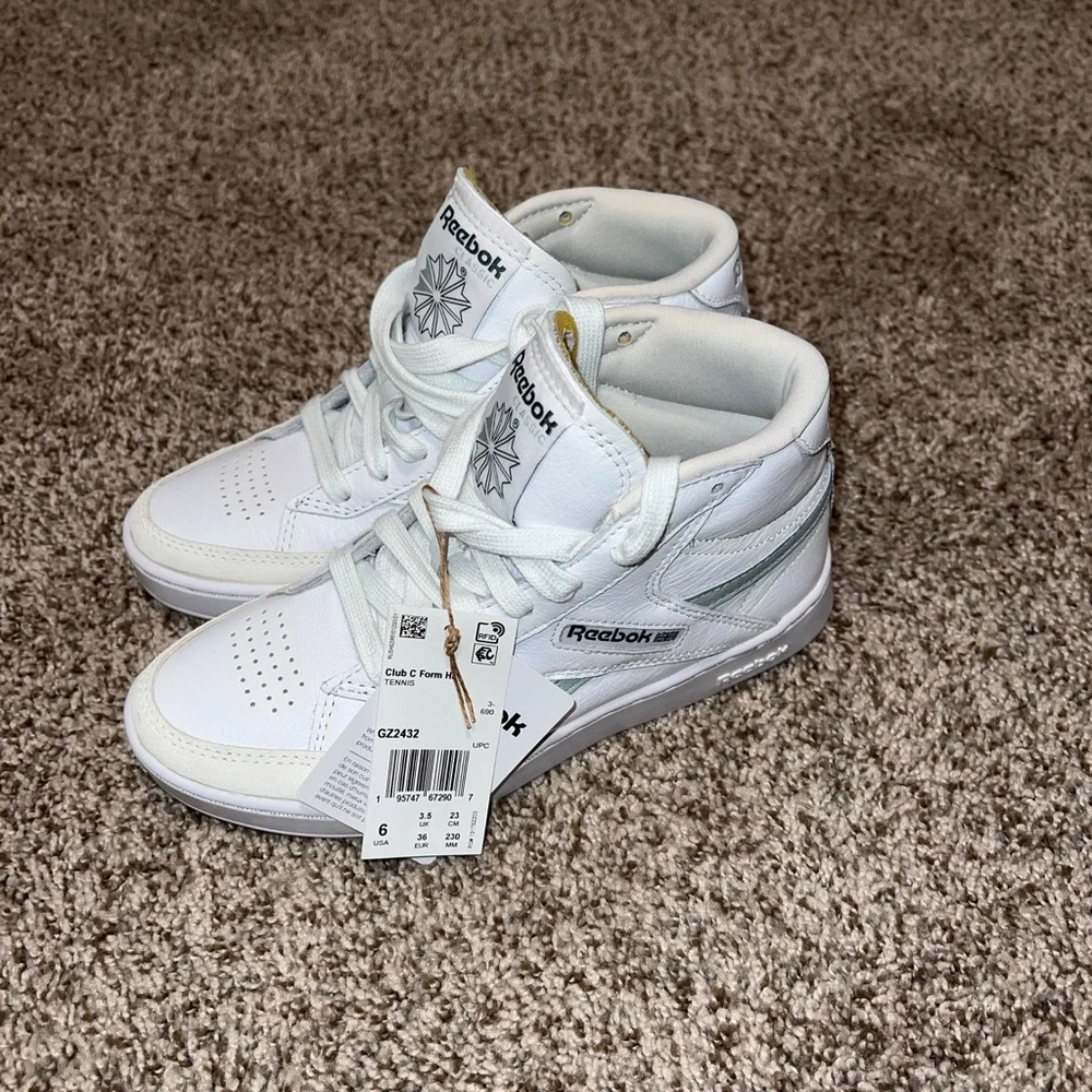 Reebok White and Mint Sneakers - Picture 3 of 6